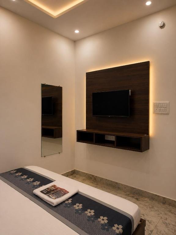 Radha Raman Palace gallery 11