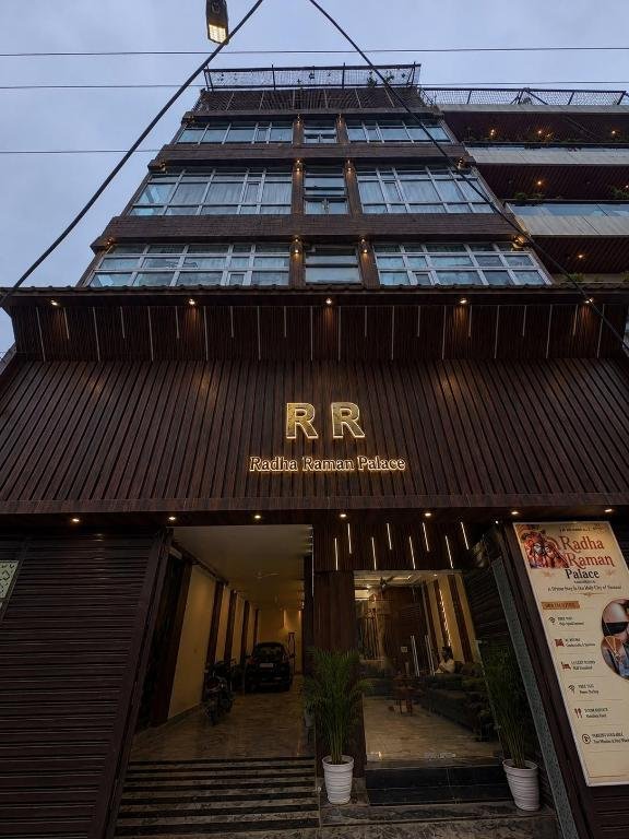 Radha Raman Palace exterior in Varanasi