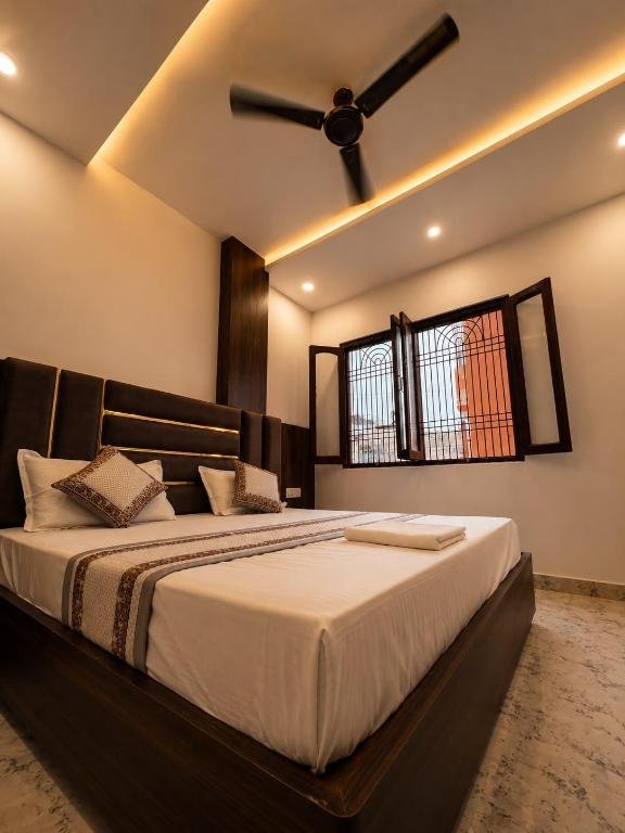 Deluxe Suite view 2