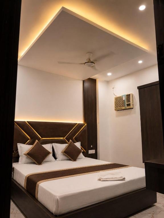 Deluxe Suite view 3